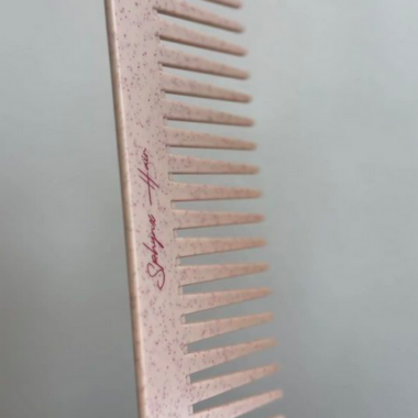 Comb Me Maybe